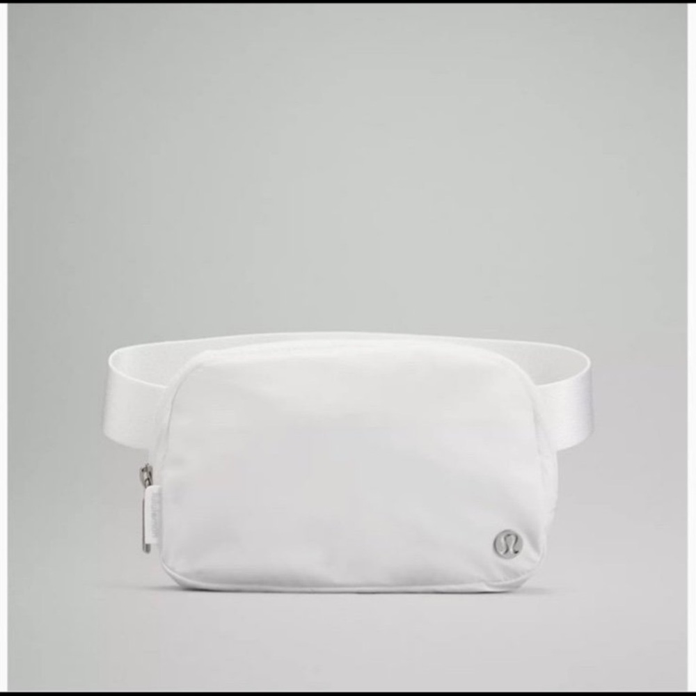 NEW-Brand New Lululemon Everywhere Belt Bag